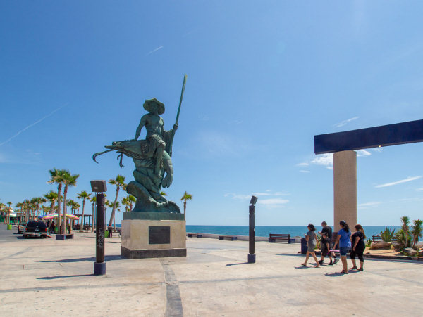 Malecón Fundadores