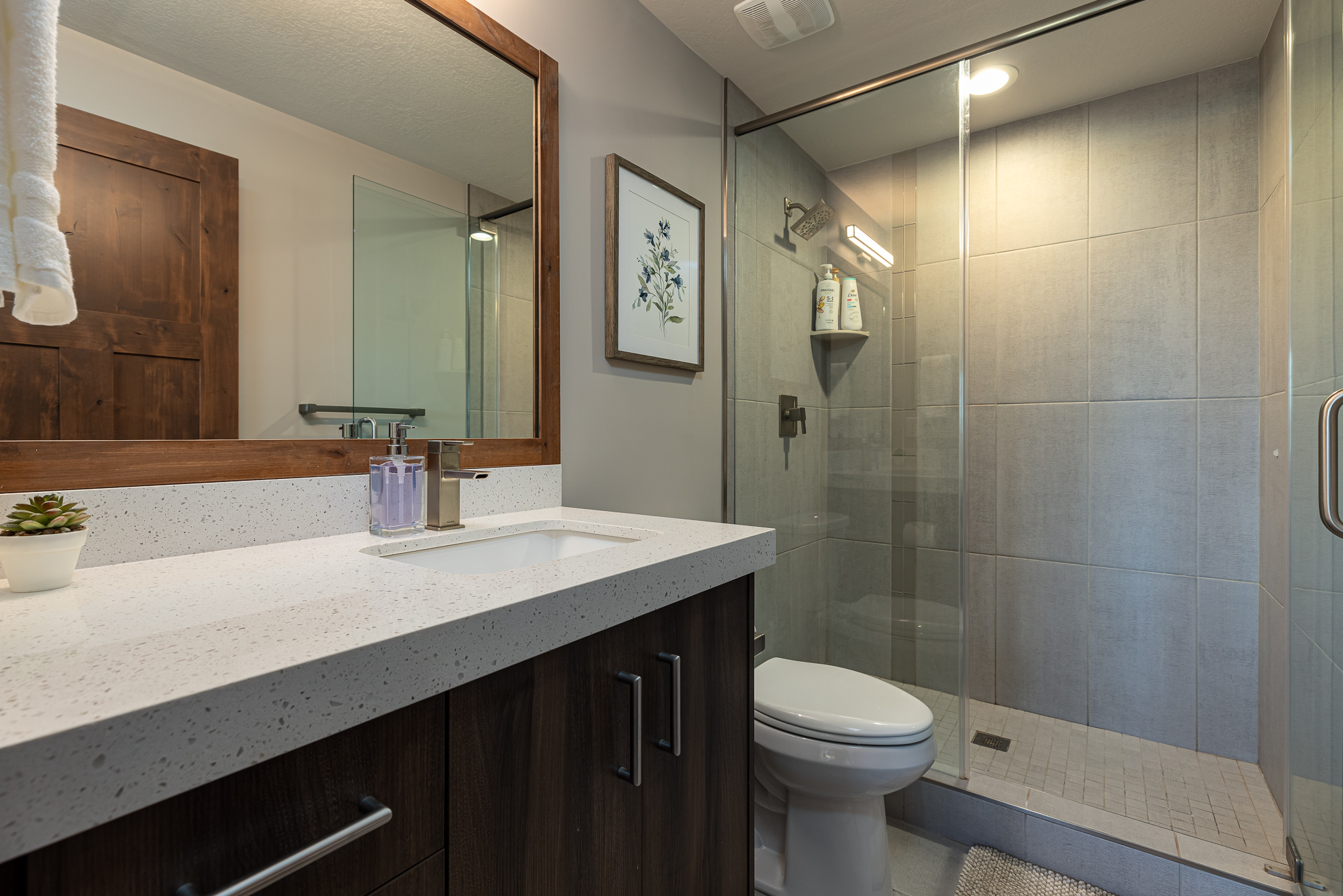 Master bathroom downstairs