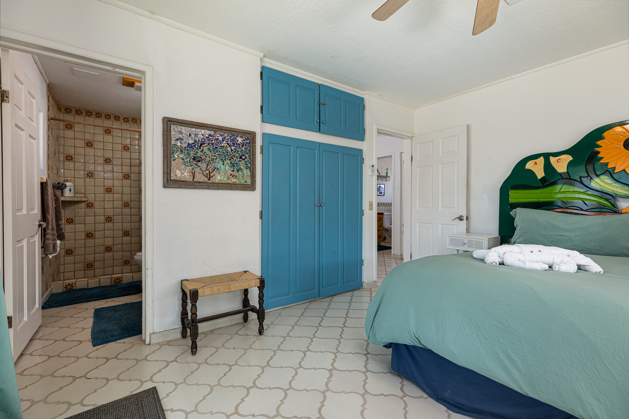 Sunset House Guest Bedroom (KING) with a view of in suite bathroom