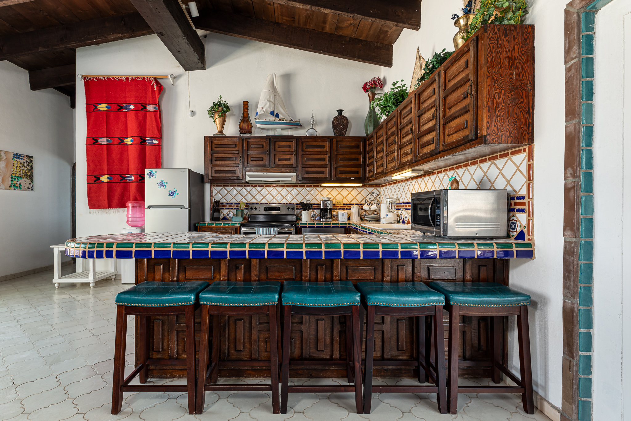 Sunrise House kitchen