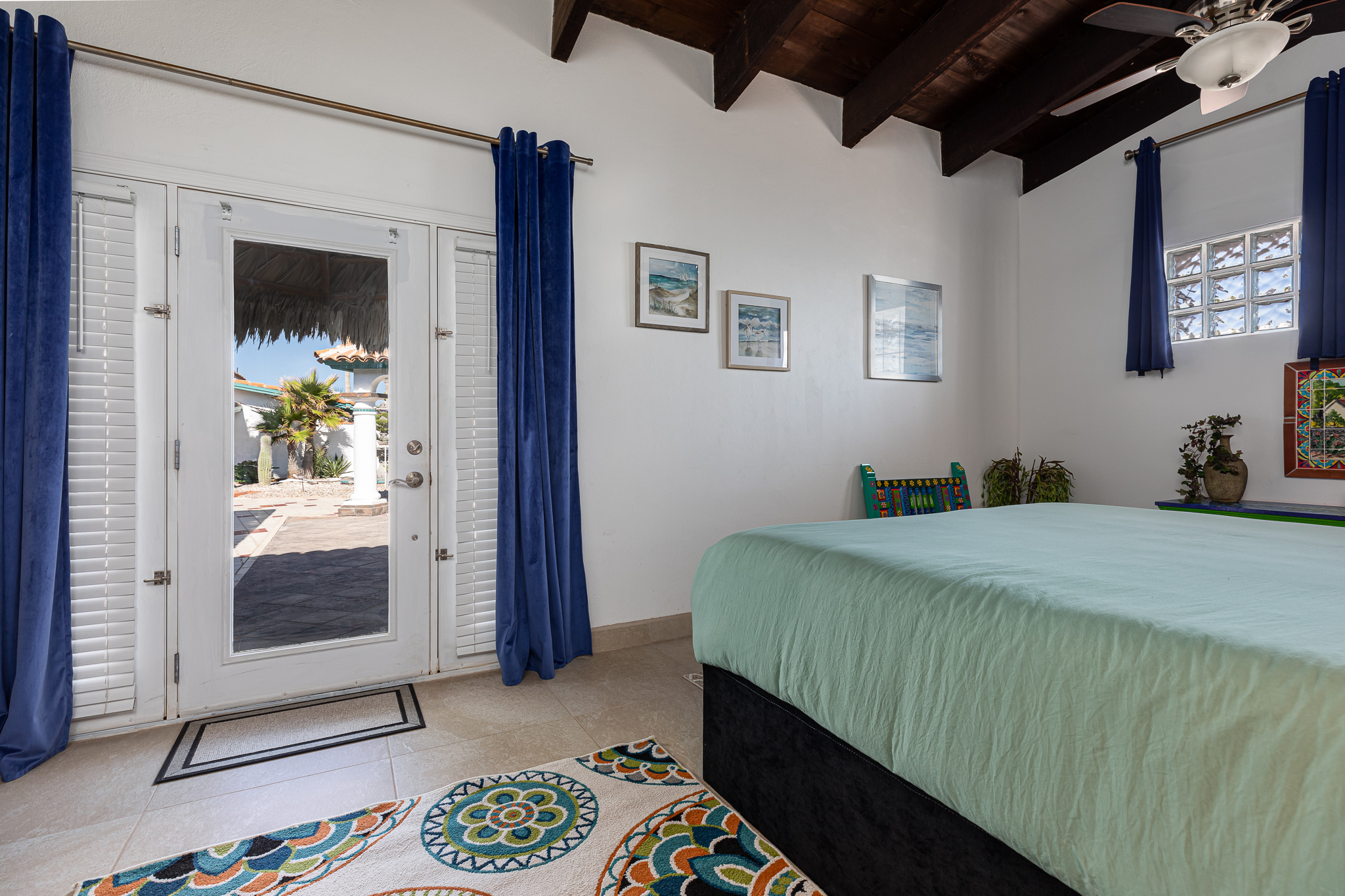 Sunrise House Master Bedroom Suite